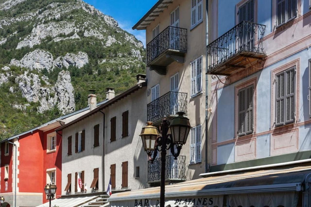 Sunny 1-Bed Apartment In Lovely Mountain Village La Brigue Exteriér fotografie