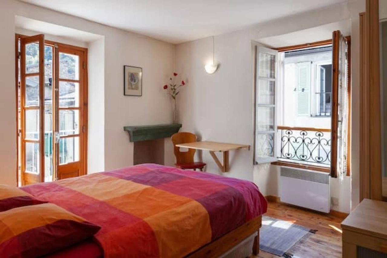 Sunny 1-Bed Apartment In Lovely Mountain Village La Brigue Exteriér fotografie