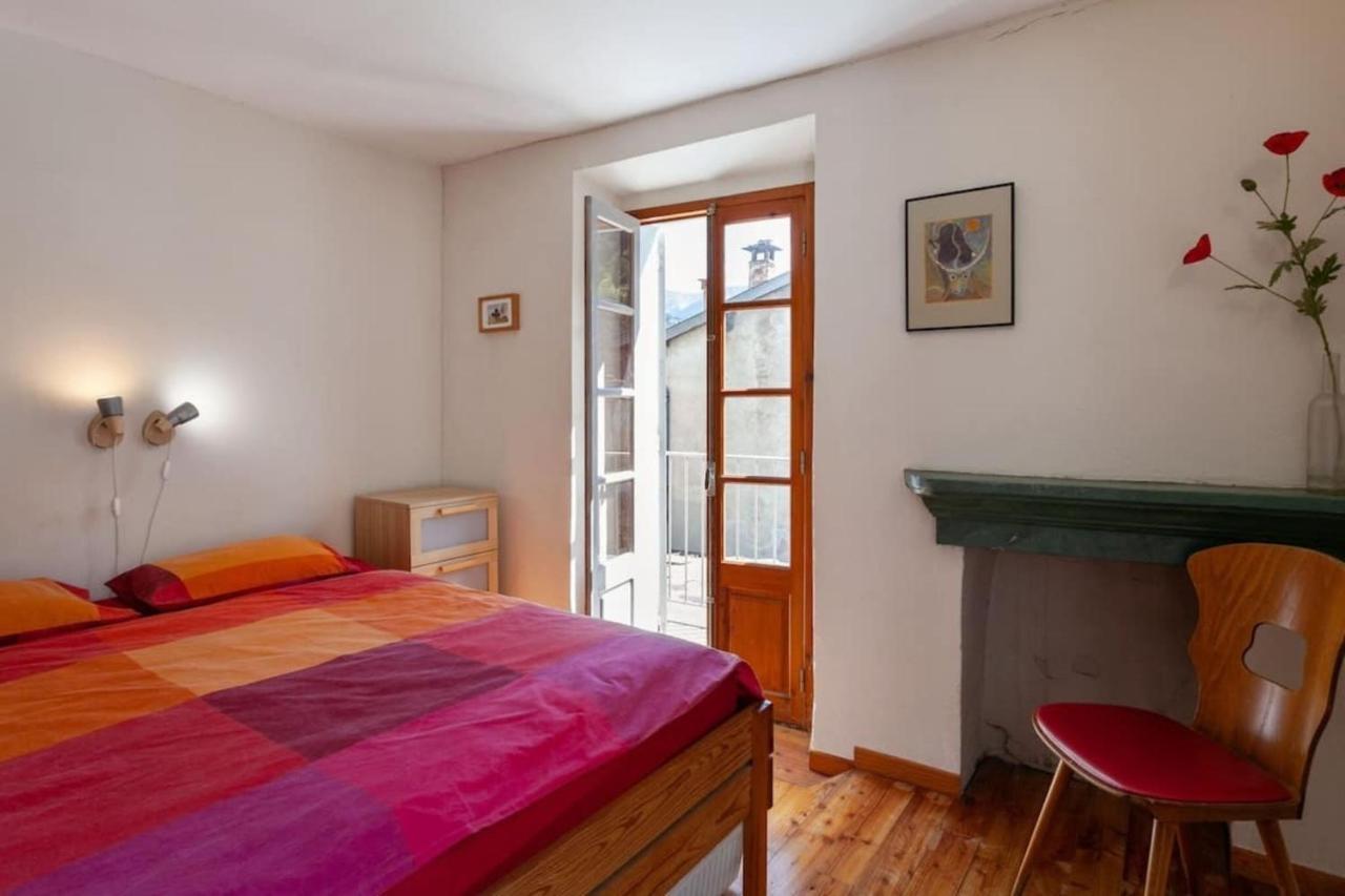 Sunny 1-Bed Apartment In Lovely Mountain Village La Brigue Exteriér fotografie